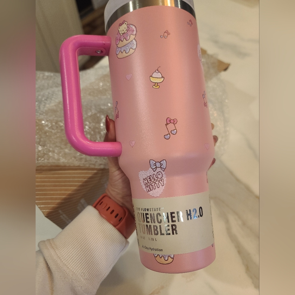 Stanley Pink Quencher H2.0 Tumbler - Picture 2 of 5
